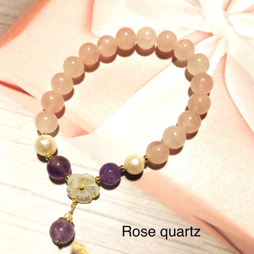 Semi precious stones elastic stretch bracelets. Sold per piece